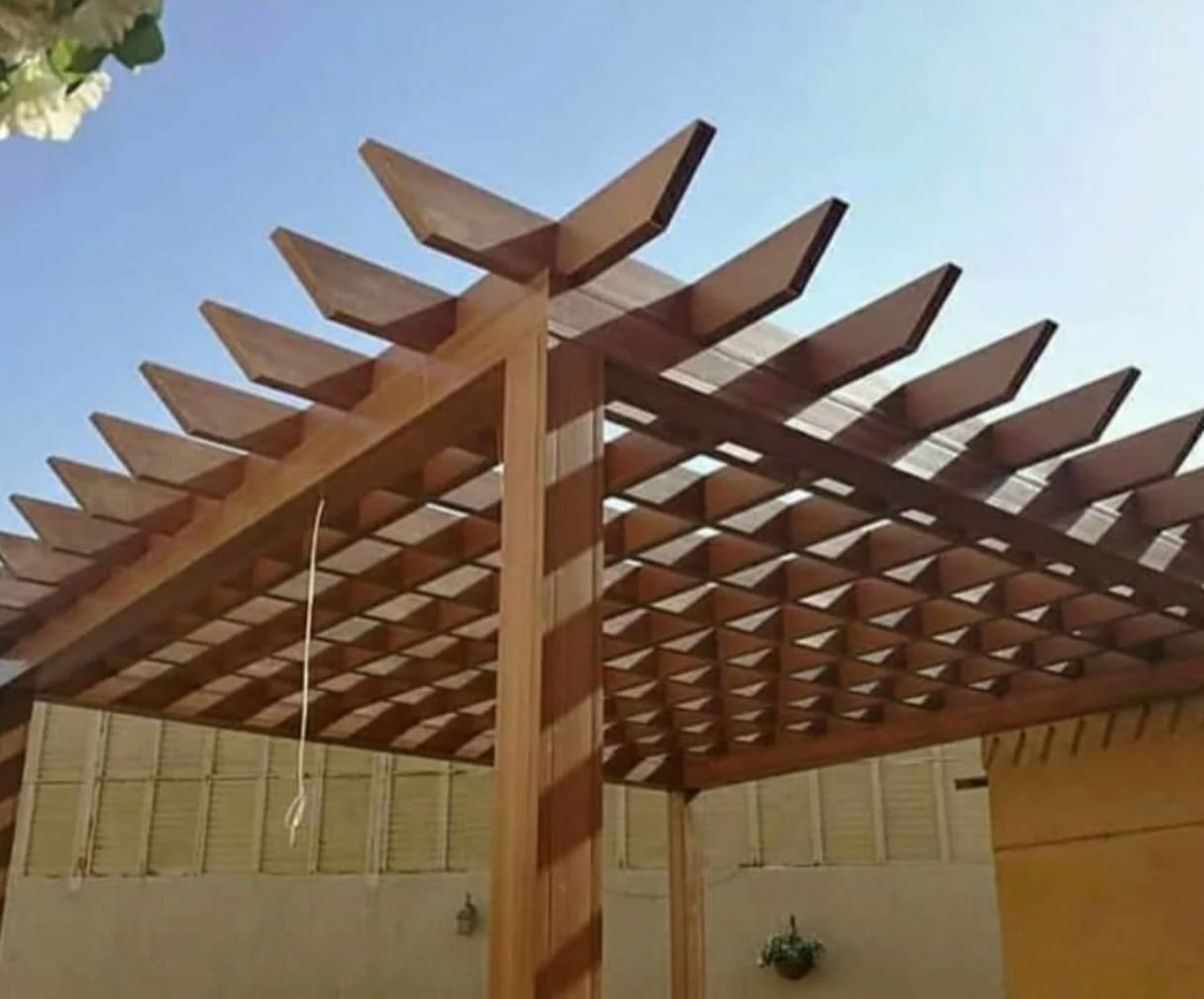 شركة تركيب برجولات خشبية في المدينة المنورة | تصميم برجولات حدائق خارجية بأسعار مميزة